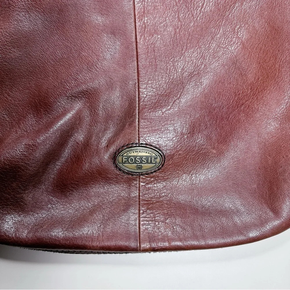 Fossil Women’s Long Live Vintage Leather Explorer Hobo Bag Dark Brown - Picture 7 of 15